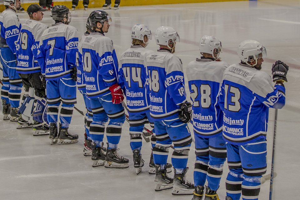 Lomnice pes slibn vod padla na led Gepard z Jablonce