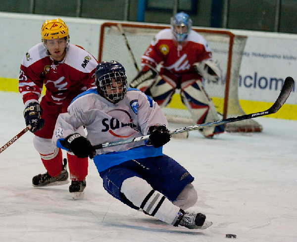 V d�le�it�m utk�n� p�iv�t�me Voj�ky, p�ij�te n�s podpo�it